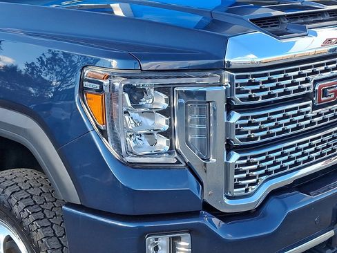 Used 2020 GMC Sierra 3500 Denali w/ Denali Ultimate Package image 9