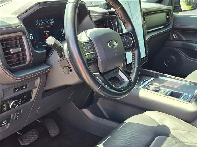Used 2023 Ford Expedition Platinum RWD image 9