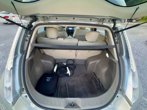 Used 2013 Nissan Leaf SV FWD image 11