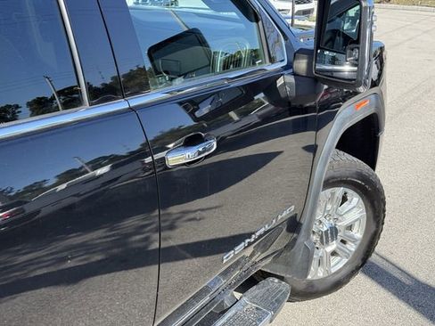 Used 2020 GMC Sierra 2500 Denali w/ Denali Ultimate Package image 9