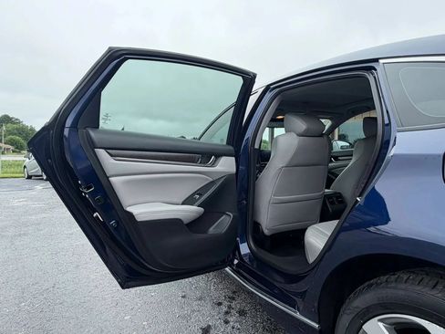 Used 2018 Honda Accord EX-L image 19