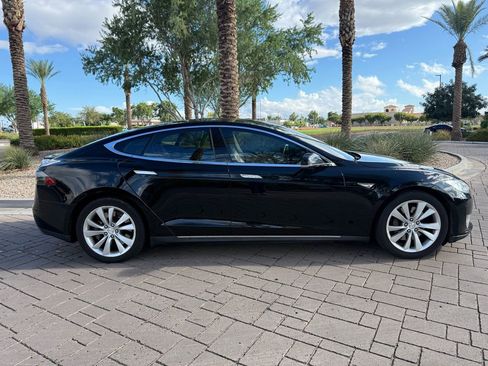 Used 2014 Tesla Model S image 2