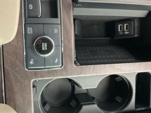 Used 2019 Lincoln Navigator L Reserve AWD/4WD image 20
