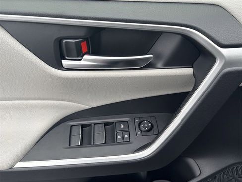 New 2025 Toyota RAV4 XLE image 14