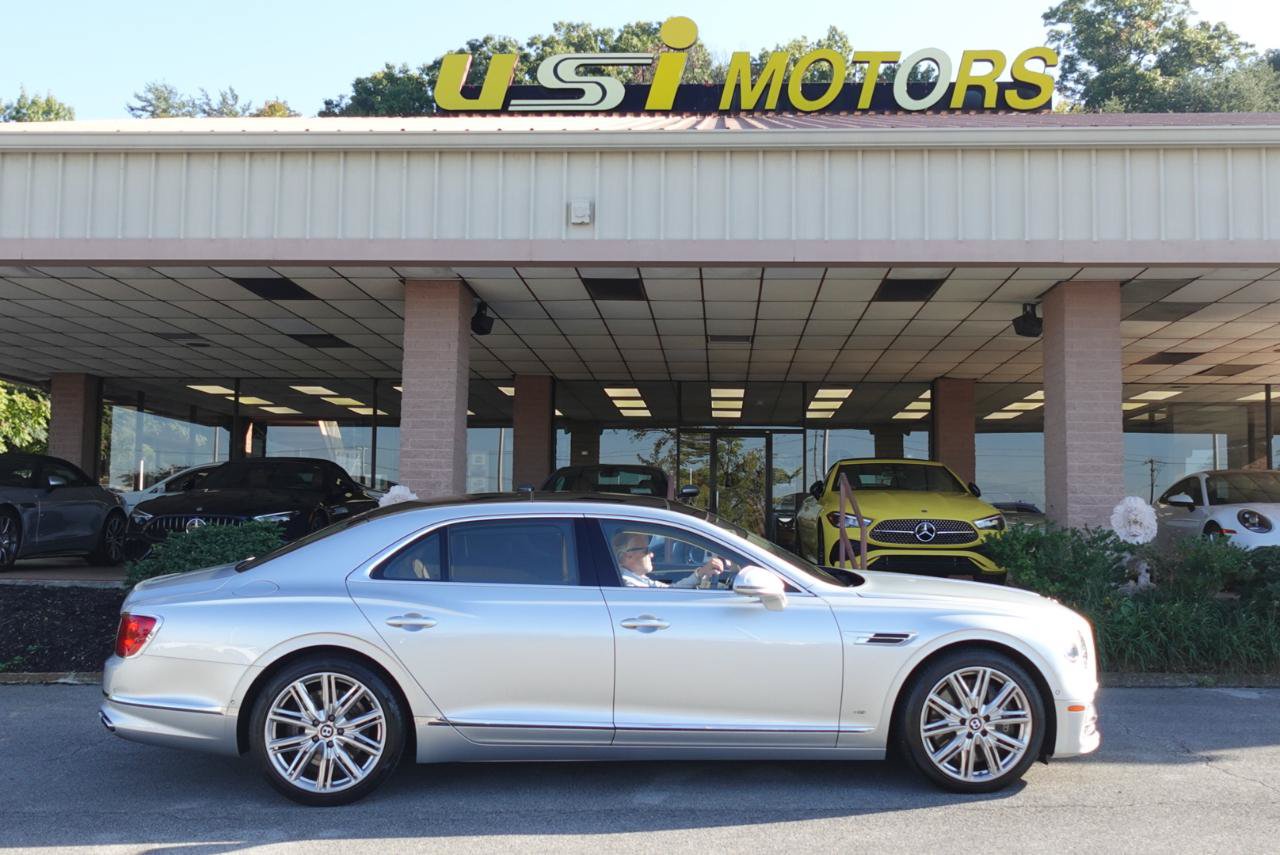 Used 2022 Bentley Flying Spur V8 AWD/4WD image 31