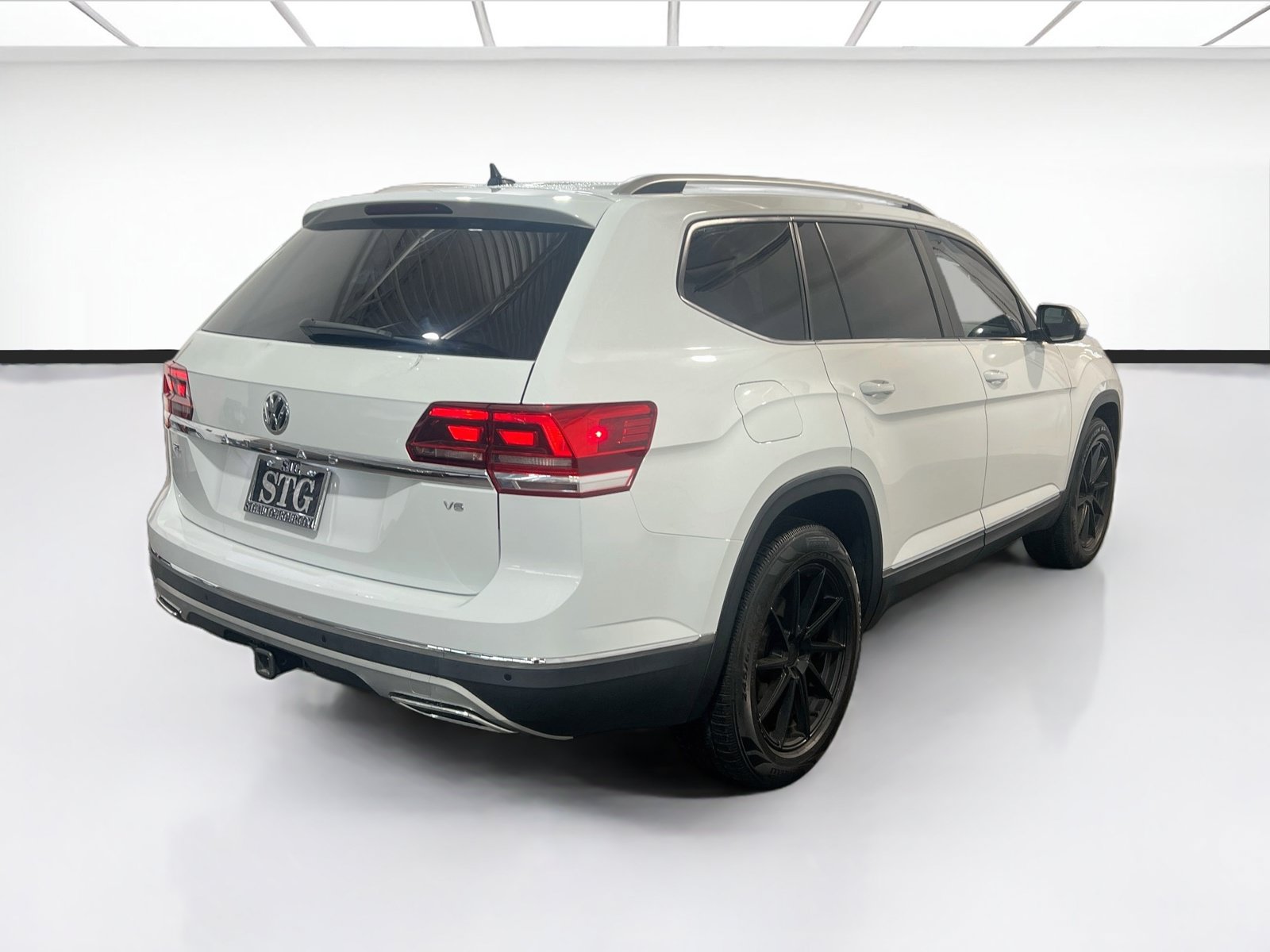 Used 2018 Volkswagen Atlas SEL FWD image 4