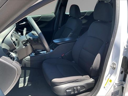 Used 2025 Chevrolet Malibu LT FWD image 21