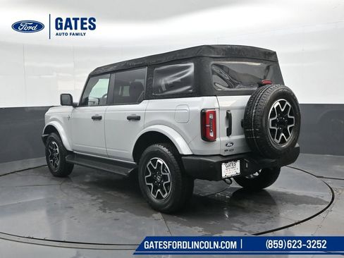 New 2026 Ford Bronco Outer Banks image 8