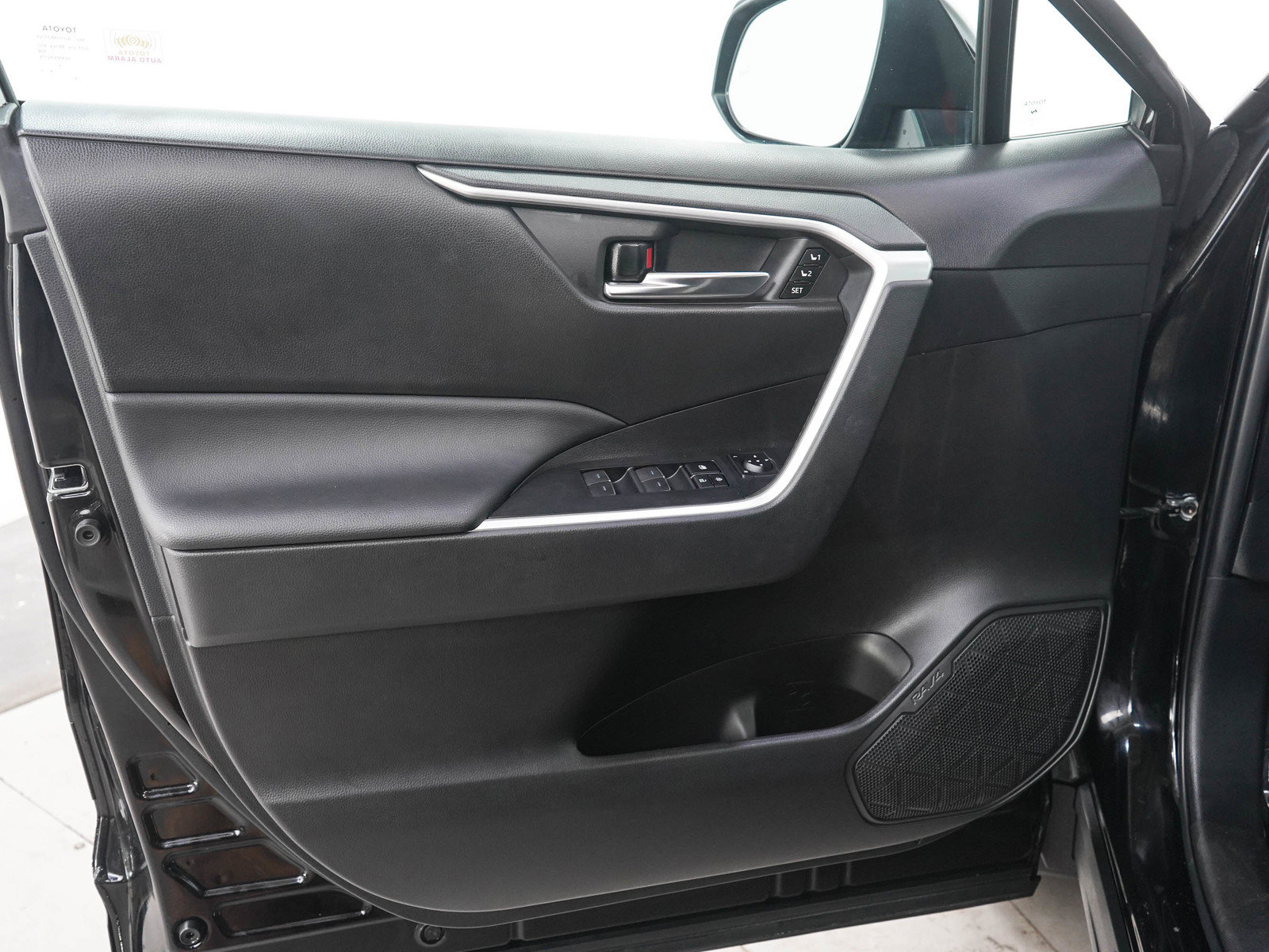 Used 2023 Toyota RAV4 XLE Premium AWD/4WD image 20