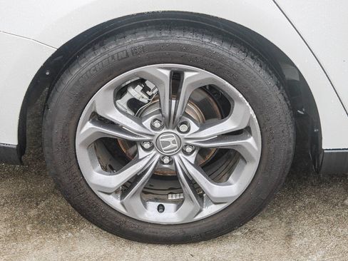 Used 2024 Honda Accord EX image 12