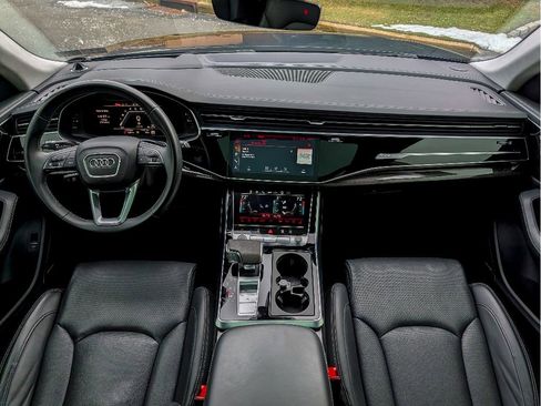 Used 2024 Audi Q8 Prestige image 26
