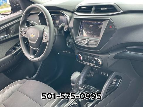 Used 2023 Chevrolet TrailBlazer LT FWD image 17