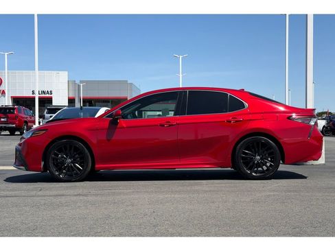 Used 2021 Toyota Camry XSE image 7