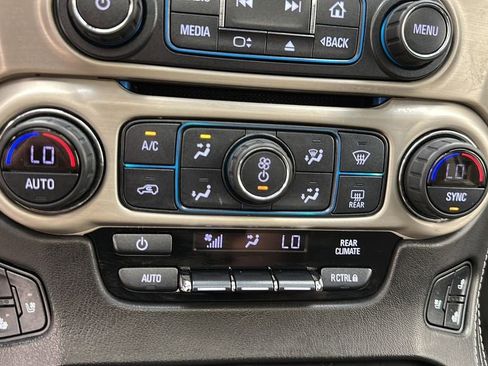 Used 2018 GMC Yukon XL Denali w/ Open Road Package AWD/4WD image 23