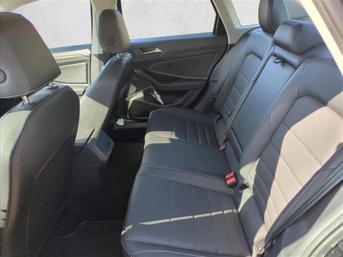 Used 2021 Volkswagen Jetta SEL image 21