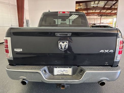 Used 2016 RAM 1500 Laramie AWD/4WD image 5