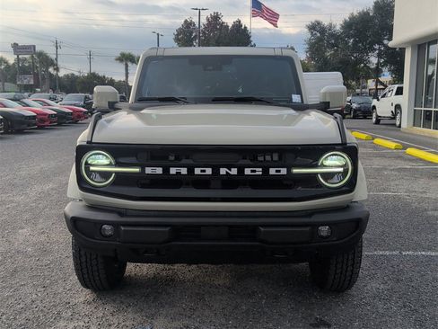 New 2025 Ford Bronco Outer Banks image 4