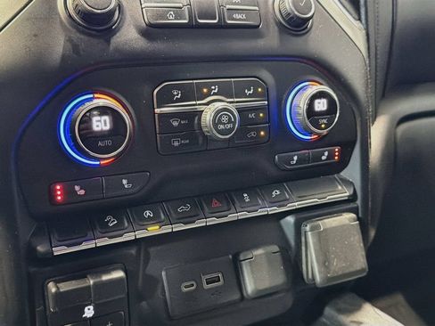Used 2021 Chevrolet Silverado 1500 RST AWD/4WD image 15