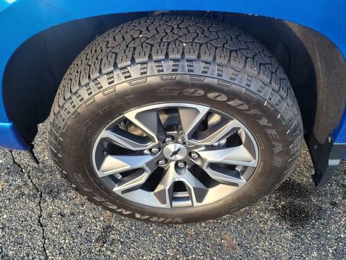 Used 2023 Chevrolet Silverado 1500 RST w/ Convenience Package II image 6