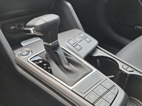 New 2026 Kia Sportage SX FWD image 15