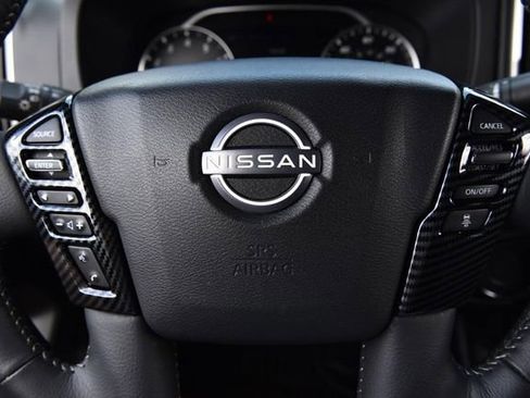 Used 2025 Nissan Frontier SV w/ SV Convenience Package RWD image 19