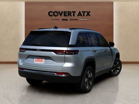 Used 2022 Jeep Grand Cherokee Limited 4xe w/ Luxury Tech Group II image 5