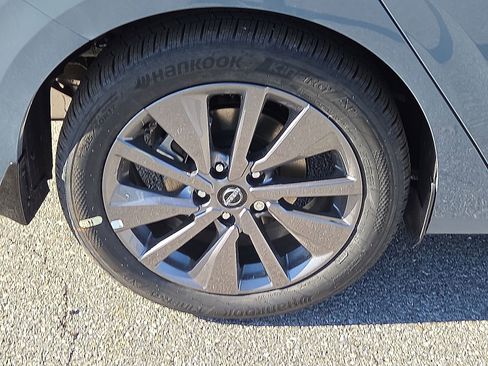 New 2026 Nissan Sentra SL w/ Floor Mat Package FWD image 7