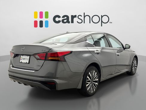 Used 2023 Nissan Altima 2.5 SV AWD/4WD image 4