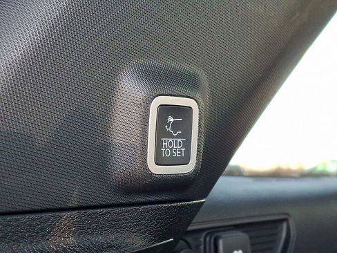 Used 2024 Jeep Grand Cherokee Limited 4xe image 32