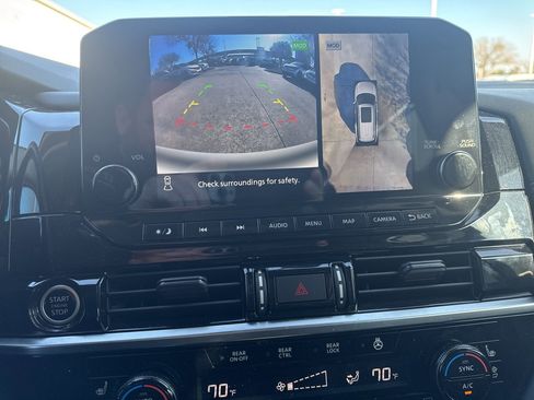 Certified 2023 Nissan Pathfinder Platinum w/ Black Appearance Package image 10