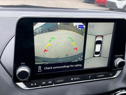 Certified 2022 Nissan Sentra SR w/ SR Premium Package image 25