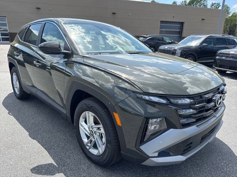 New 2026 Hyundai Tucson SE image 1
