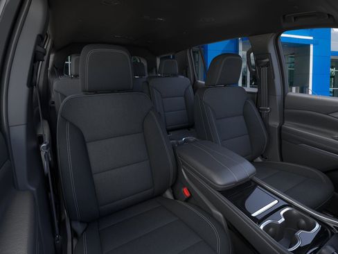 New 2026 Chevrolet Traverse LT w/ Driver Confidence Package image 16