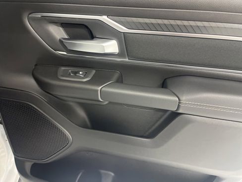New 2026 RAM 1500 4x4 Crew Cab image 27