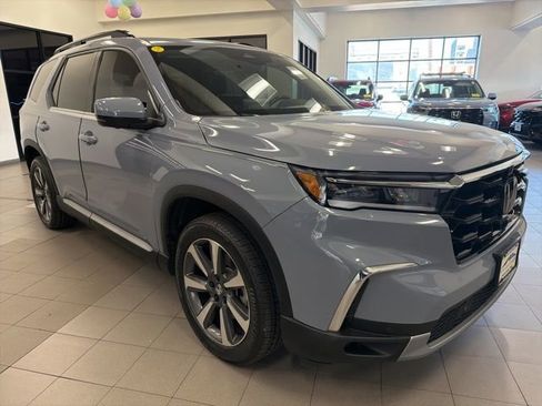 Certified 2025 Honda Pilot Elite image 1