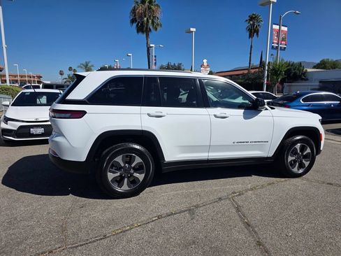 Used 2023 Jeep Grand Cherokee 4WD 4xe image 4