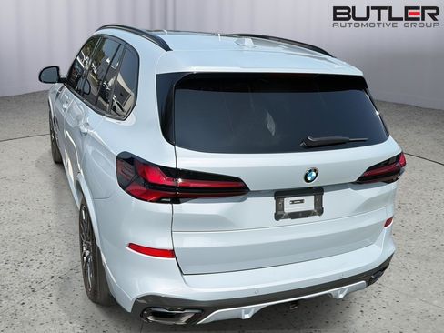 Used 2024 BMW X5 xDrive40i w/ M Sport Package AWD/4WD image 10