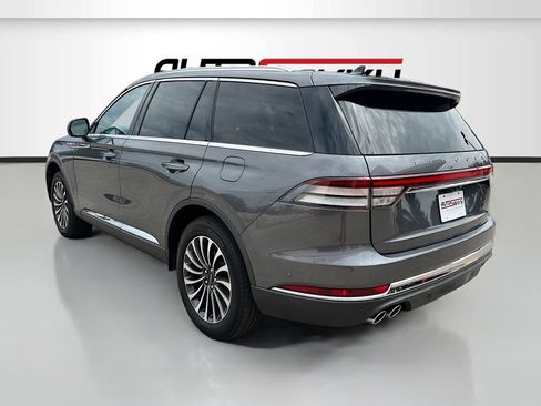 Used 2023 Lincoln Aviator Reserve w/ Equipment Group 201A AWD/4WD image 5