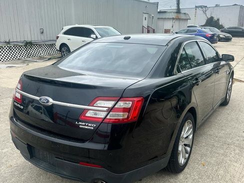 Used 2017 Ford Taurus Limited image 3