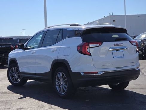 Used 2024 GMC Terrain SLT w/ Tech Package AWD/4WD image 22
