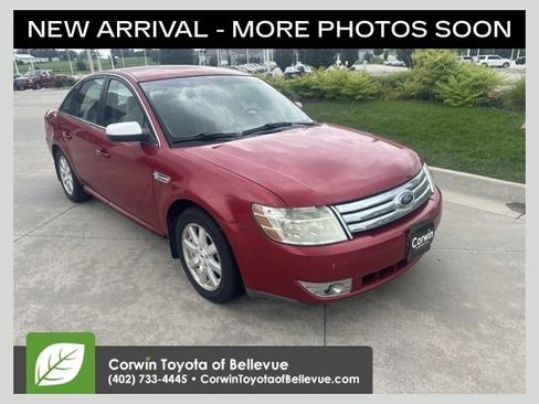 Used 2009 Ford Taurus SE FWD image 1