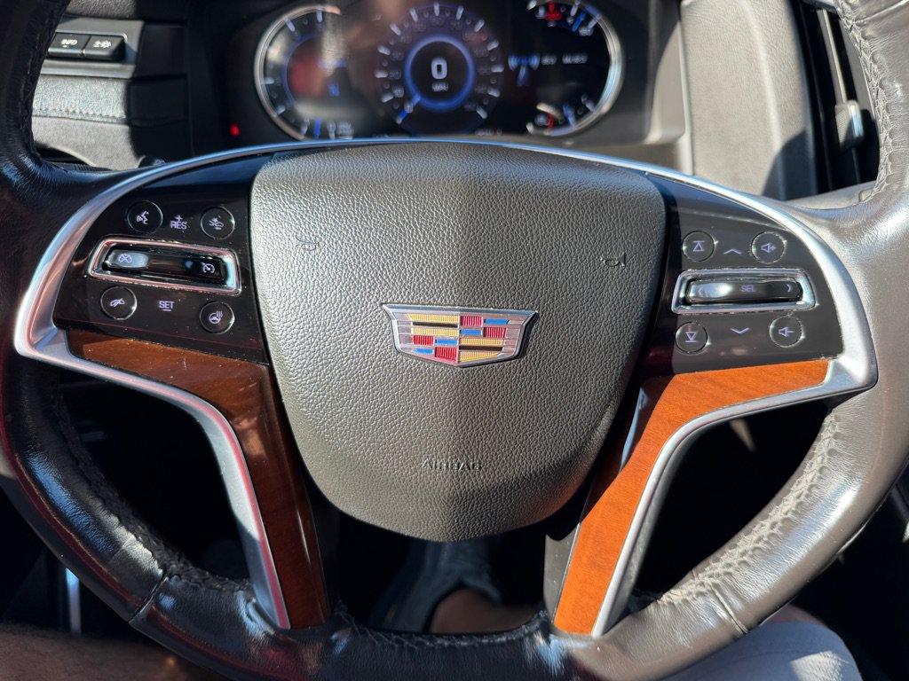 Used 2018 Cadillac Escalade ESV Premium Luxury AWD/4WD image 33