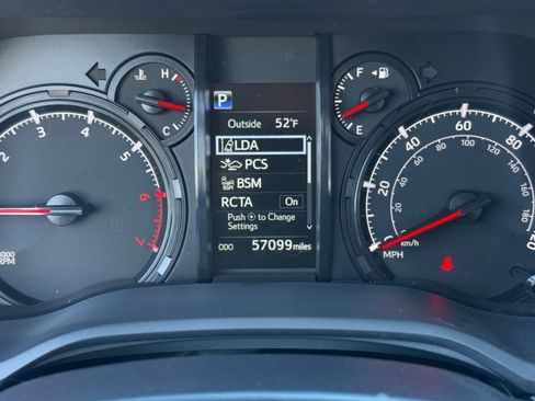 Used 2022 Toyota 4Runner SR5 Premium image 23