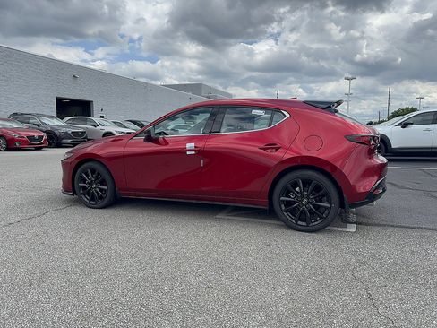 New 2026 MAZDA MAZDA3 Hatchback w/Premium Plus Pkg AWD/4WD image 8