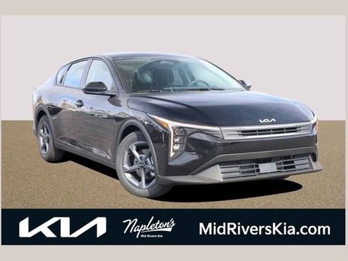 New 2025 Kia K4 LXS FWD image 1