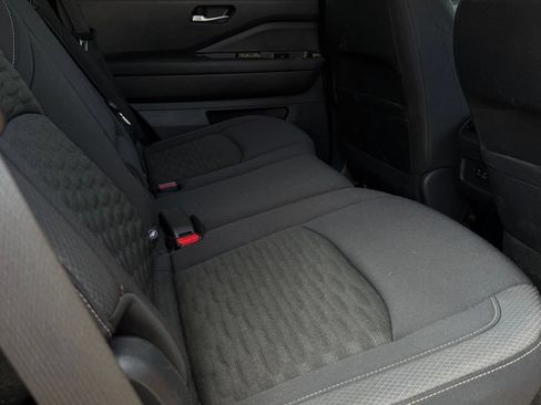 Used 2022 Nissan Pathfinder SV FWD image 25