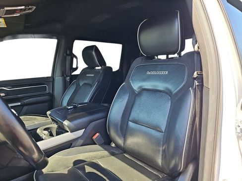 Used 2019 RAM 1500 Laramie AWD/4WD image 15
