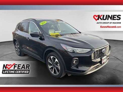 Used 2024 Ford Escape Platinum AWD/4WD image 1