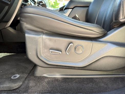Used 2017 Ford F150 XLT w/ Equipment Group 302A Luxury AWD/4WD image 25