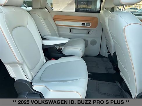 New 2025 Volkswagen ID. Buzz Pro S Plus image 11